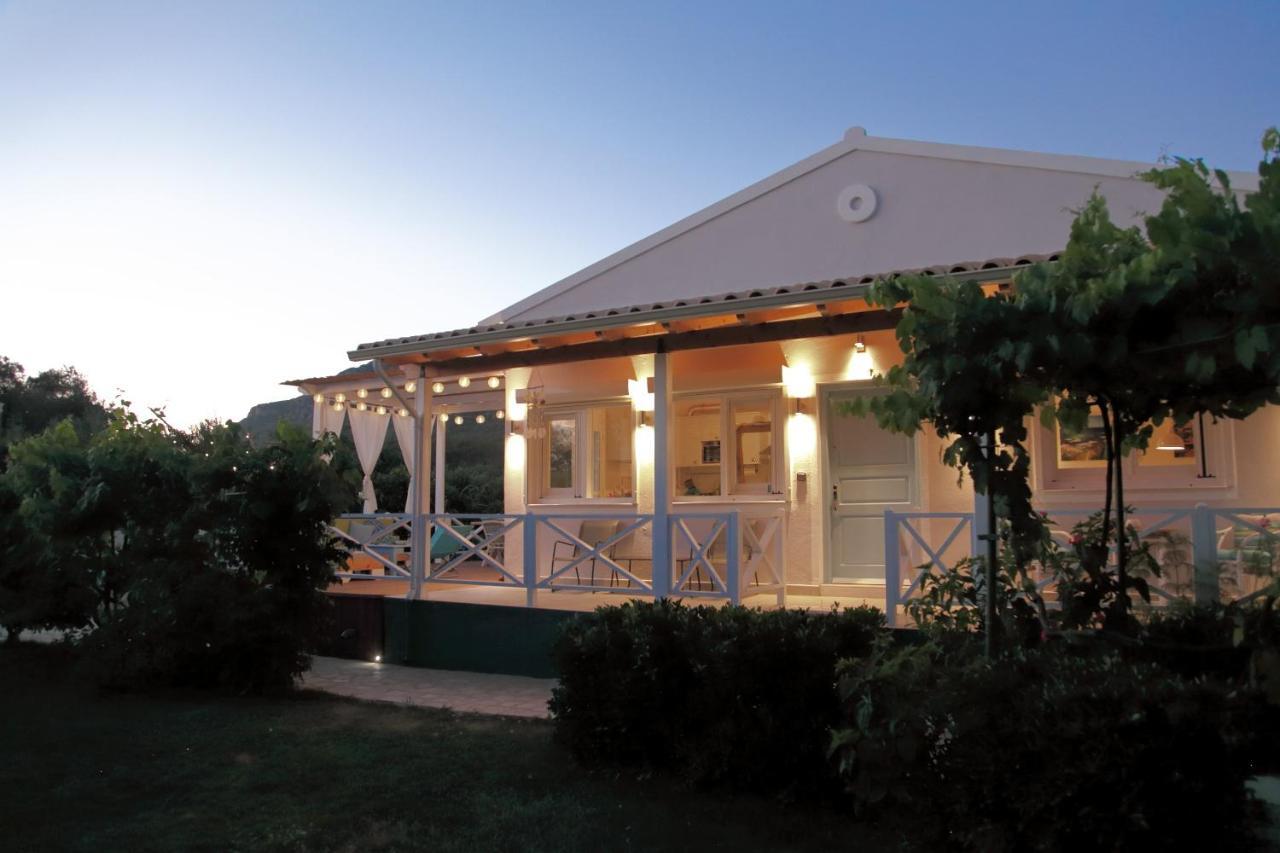 Blue Sky Cottage, Kanouli Beach Halikounas المظهر الخارجي الصورة
